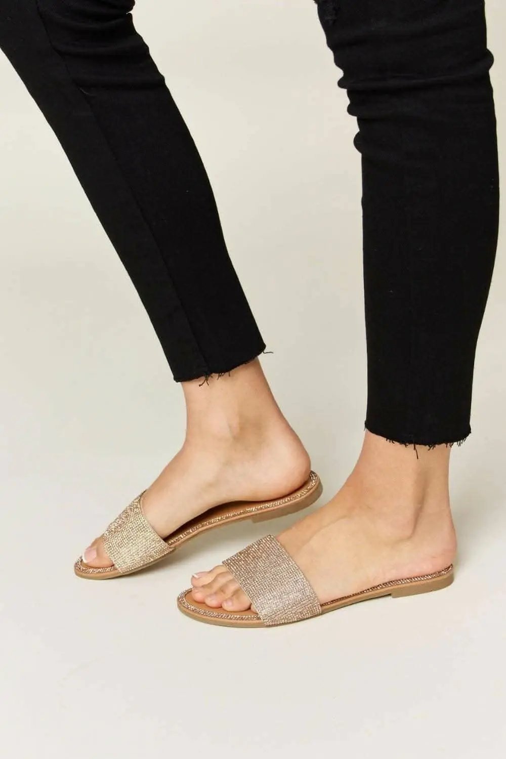 Shimmering rhinestone sandals - Love Salve